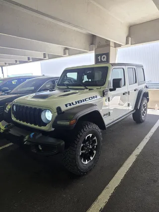 Jeep wrangler rubicon 4xE